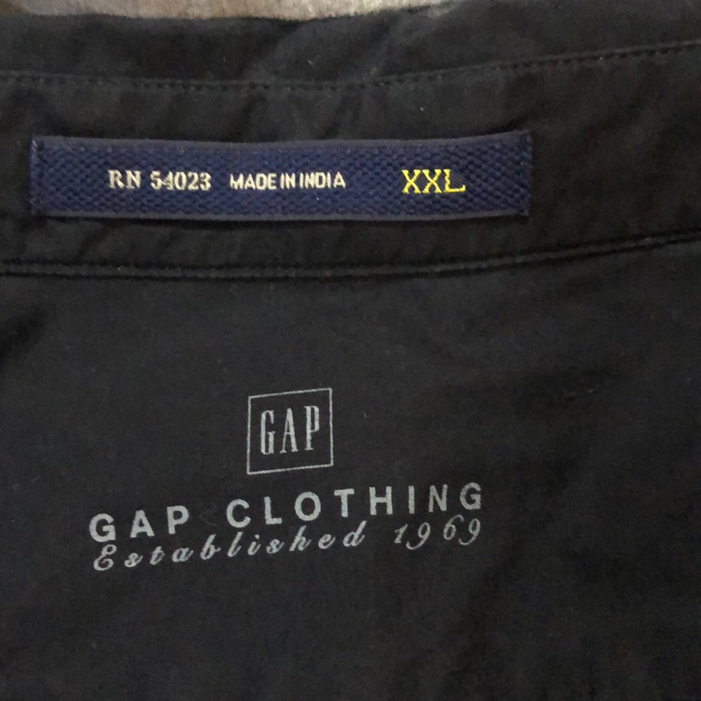 Gap black XXL long sleeve button down shirt